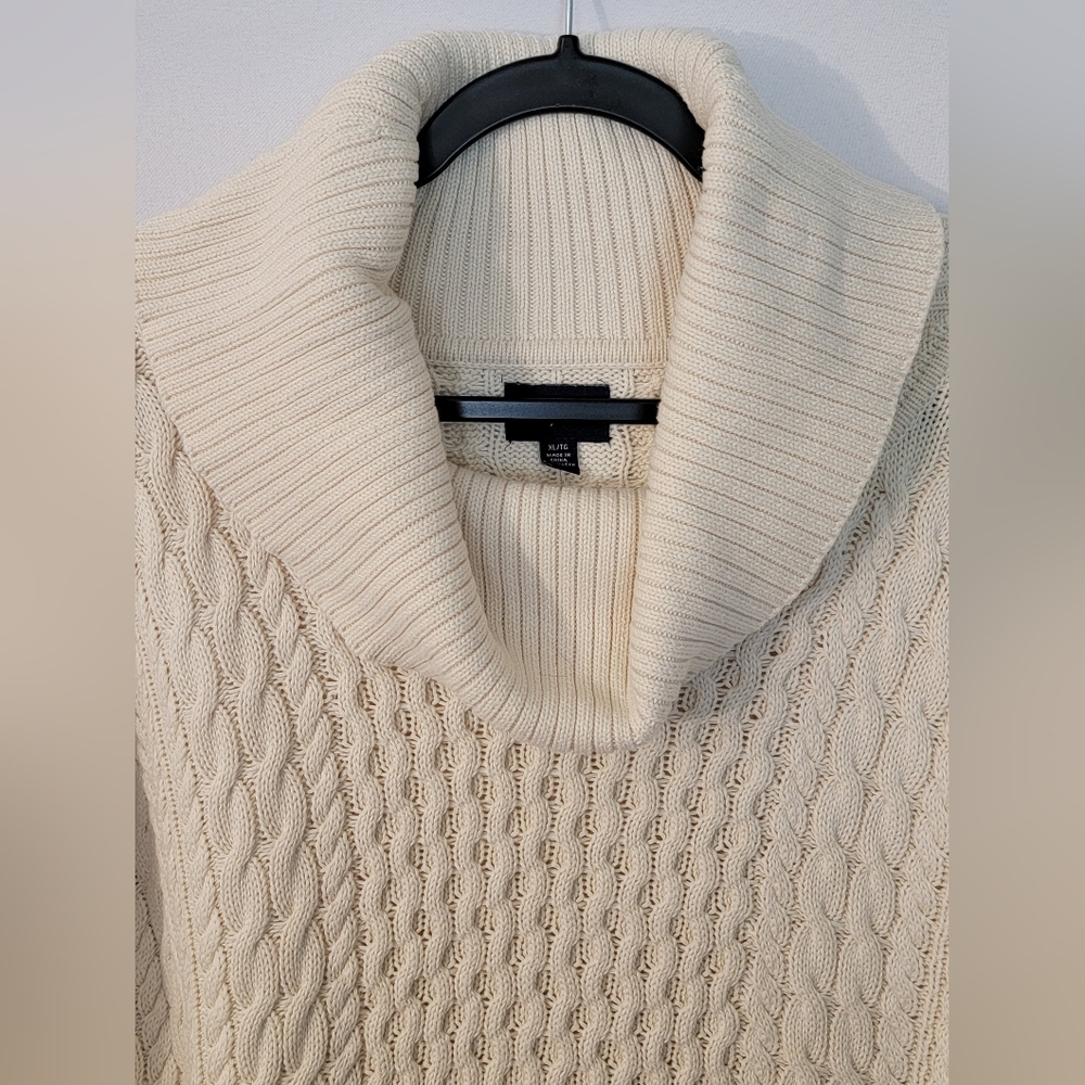 American Eagle Outfitters Ivory Cable Knit Cowl Neck Sweater XL - Picture 4 of 6